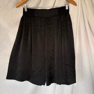 Very Rare Vintage 80’s Nicole Miller Black 100% Silk Long Bermuda Shorts